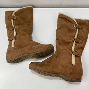 Wanted Chestnut Buckle Boots Women's 8.5 Faux Suede Fur Trim Zip Up Outdoor Cozy